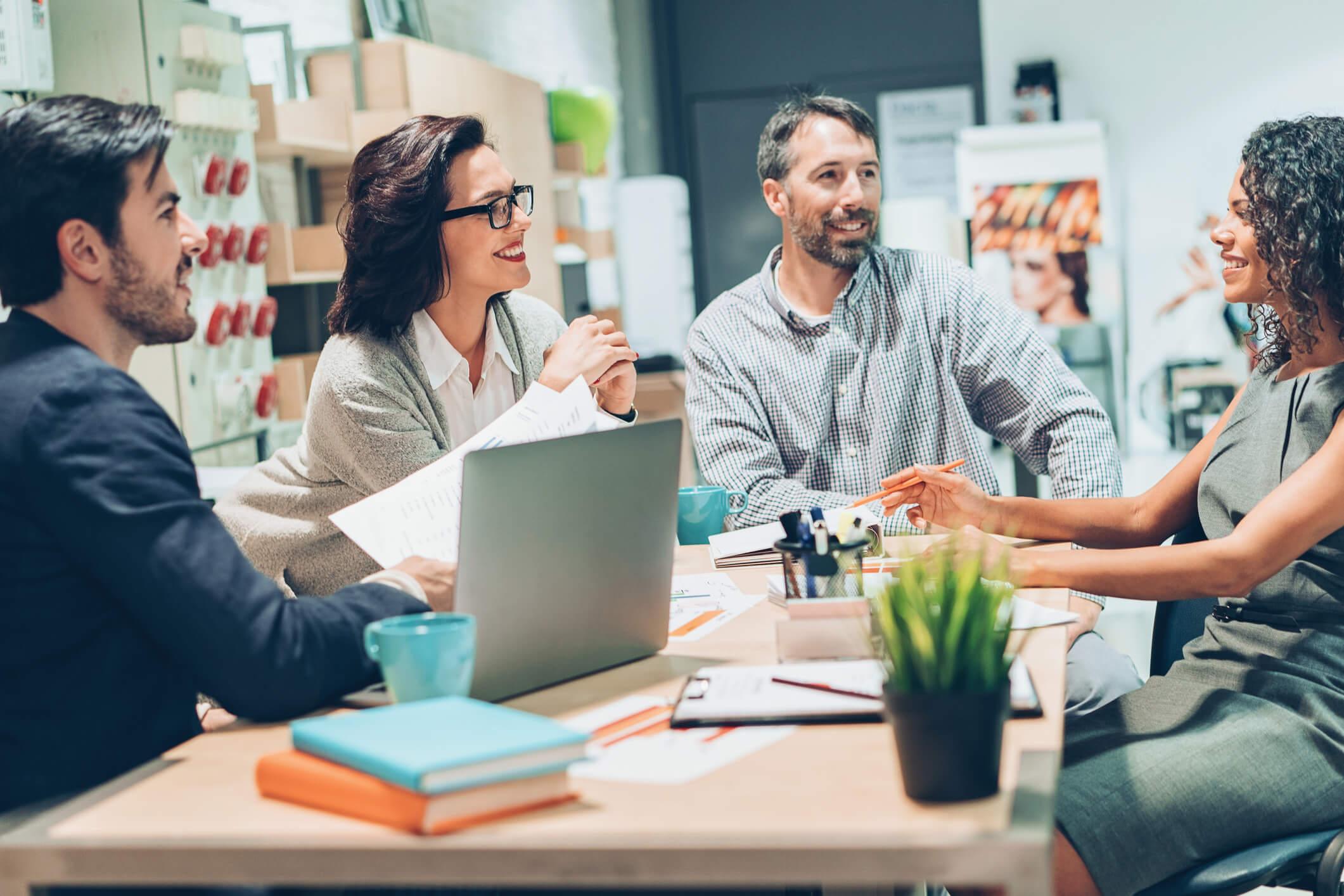Aprenda o que falar em uma reunião de trabalho da melhor maneira!